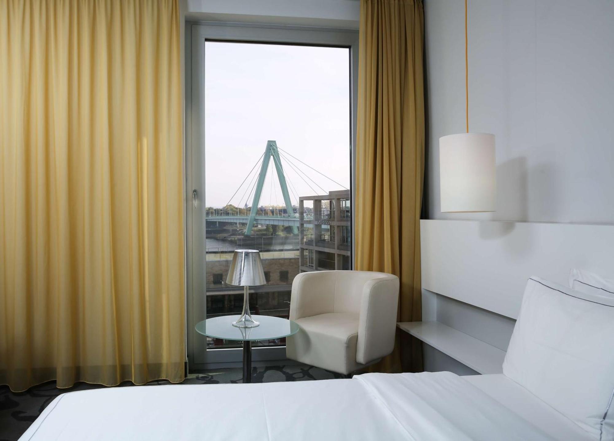 Art Queen Room Rhine View