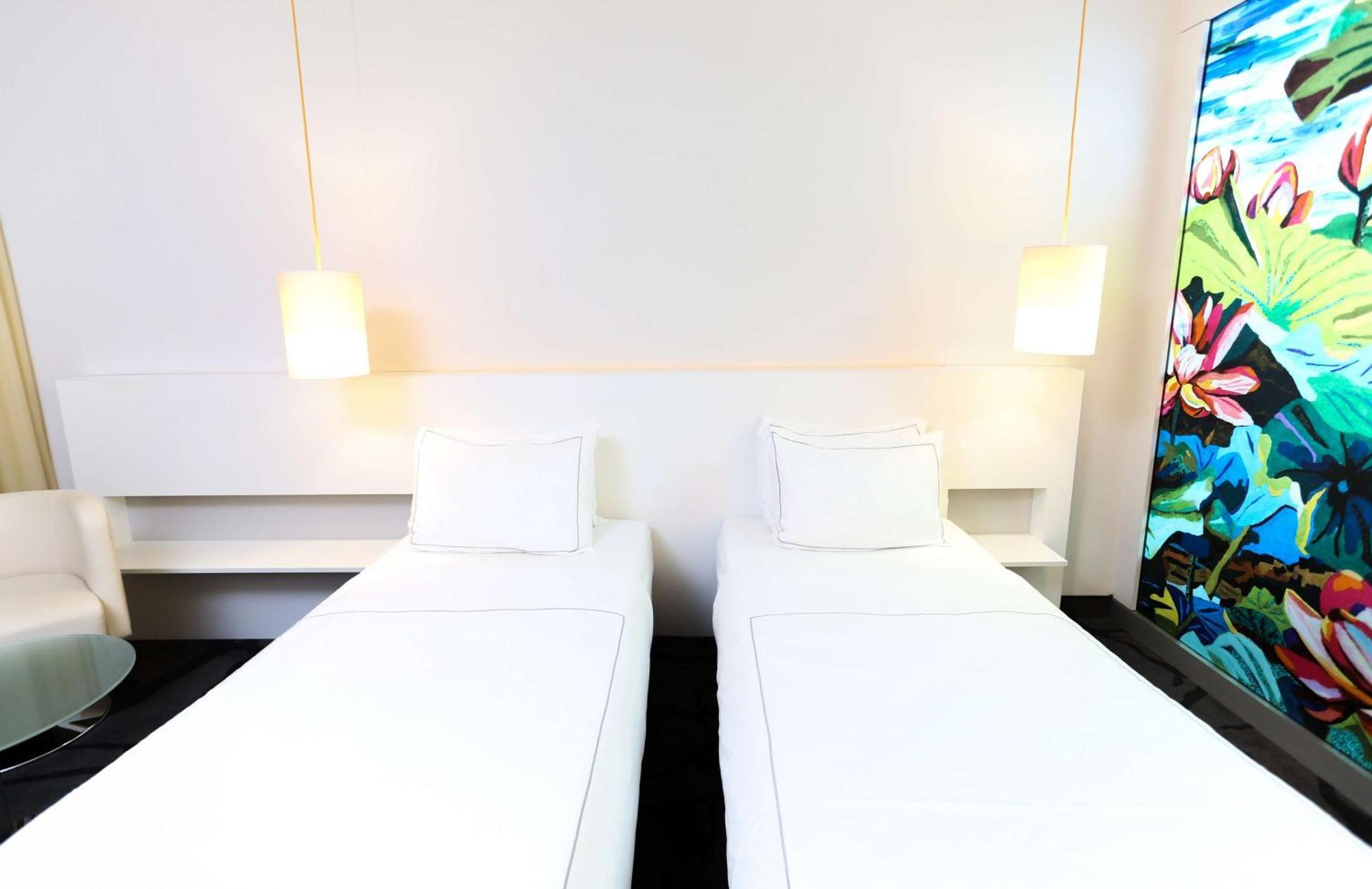 Art Double Room