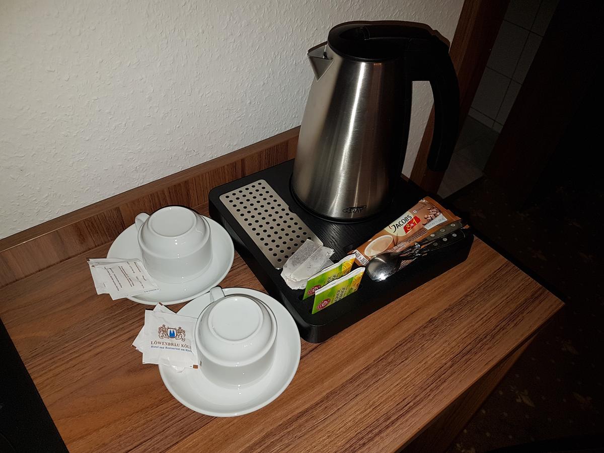 Single Room with Private Bathroom in Hallway,548809938:JPEG